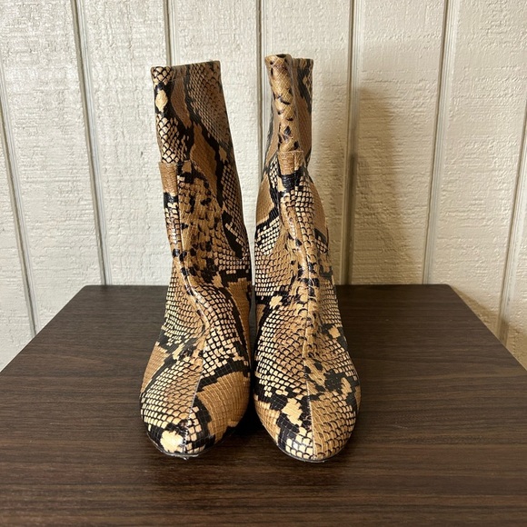 Zara Snake Skin Print High Ankle Boots, size 41. - Picture 5 of 6